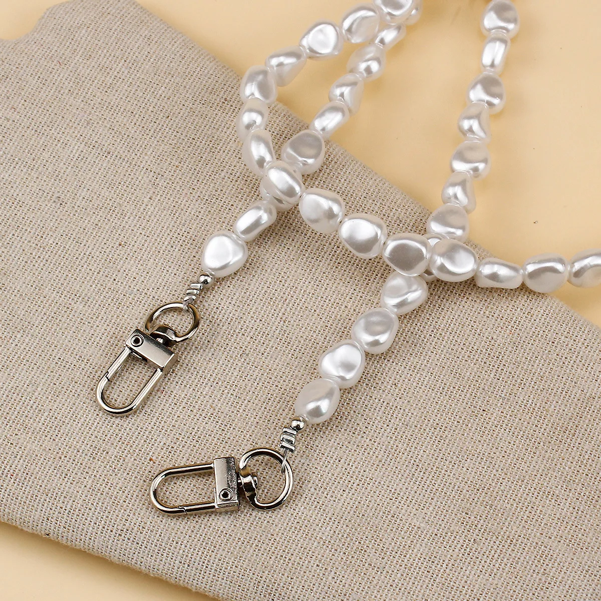 Mobile Phone Lanyard Luxury Pe - Pearl Trim Chain ulasan dan harga