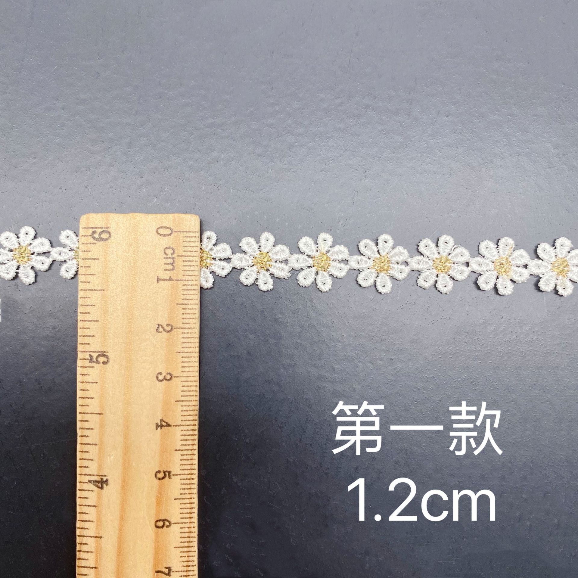 Hollow Embroidery Two-color Sm - Lace Ribbon Trim ulasan dan harga