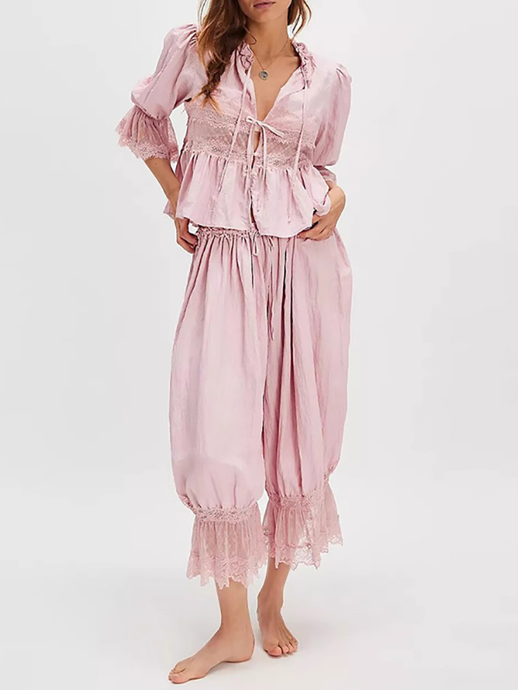Sexy Trim V-neck Blouse ＆ Flar - Elastic Lace Trim ulasan dan harga