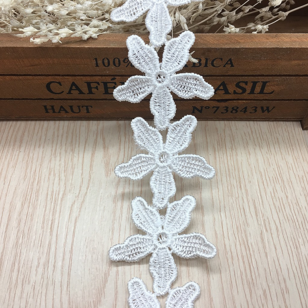 Embroidered Five-leaf Flower O - Lace Ribbon Trim ulasan dan harga